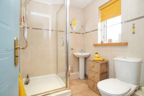 17 Bute Crescent, Old Kilpatrick, Glasgow, G60 5AW