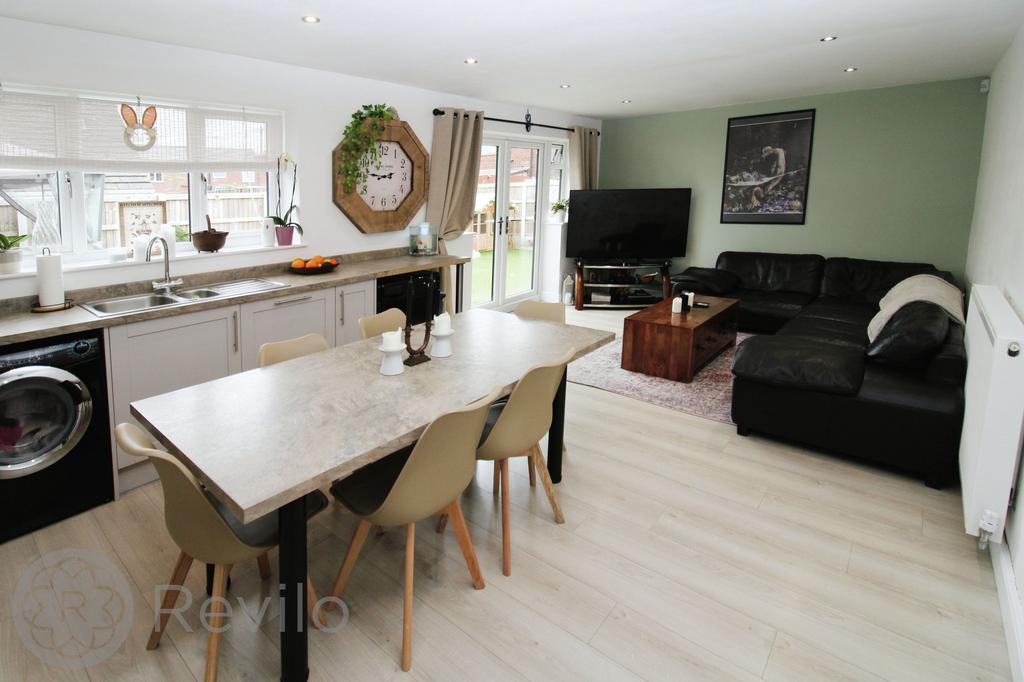 Open Plan Lounge &amp; Kitchen Diner