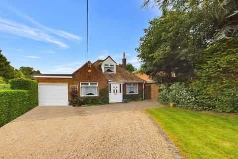 3 bedroom detached bungalow for sale, Lowes Close, High Wycombe HP14