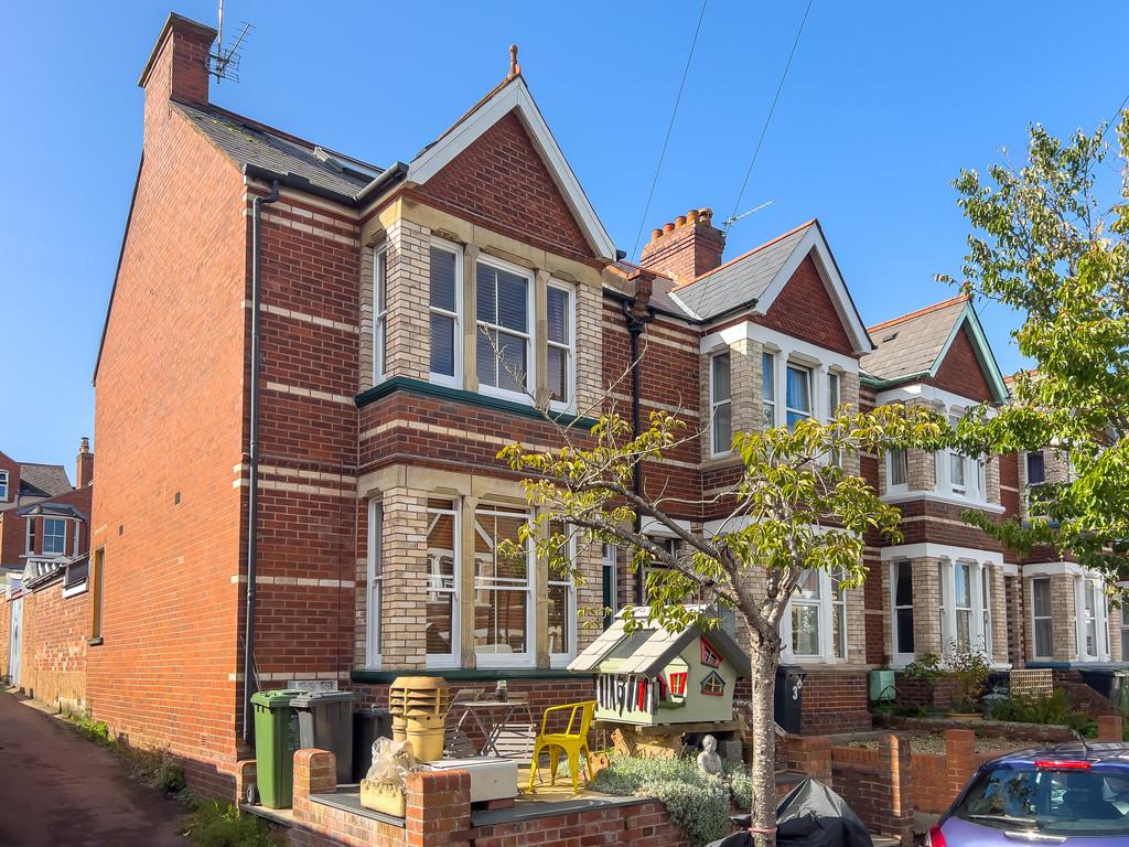 Clinton Avenue, Exeter 4 bed end of terrace house £425,000