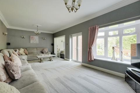 4 bedroom detached house for sale, Sandhill Road, Leigh-on-sea, SS9