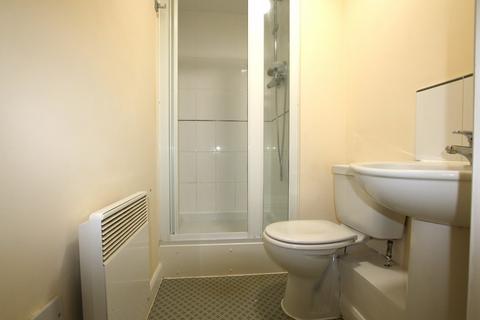 2 bedroom apartment to rent, Slough