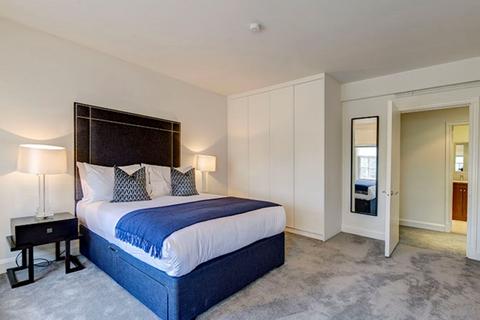 2 bedroom flat to rent, Fulham Road, London SW3