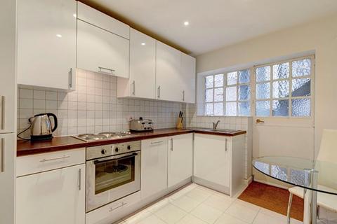 2 bedroom flat to rent, Fulham Road, London SW3