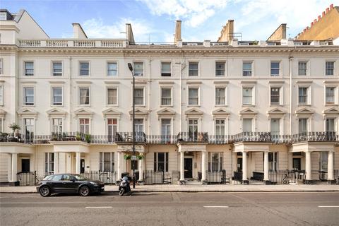Flat 19, 65 - 67 Gloucester Terrace, London, W2 3DH
