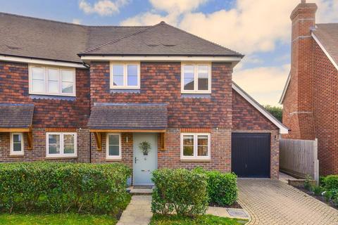 7 Cherry Tree Lane, Ewhurst, Cranleigh, GU6 7GG