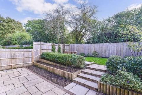 7 Cherry Tree Lane, Ewhurst, Cranleigh, GU6 7GG
