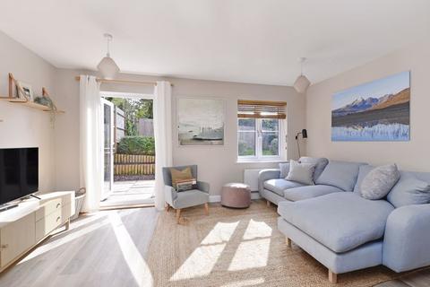 7 Cherry Tree Lane, Ewhurst, Cranleigh, GU6 7GG