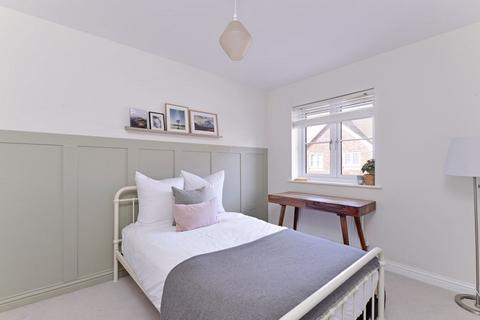 7 Cherry Tree Lane, Ewhurst, Cranleigh, GU6 7GG