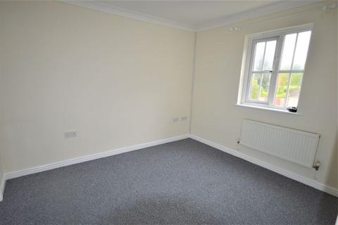 4 bedroom terraced house to rent, Heol Y Dolau, Bridgend