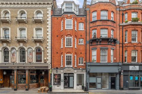 Great Portland Street, Great Portland Street, London, W1W