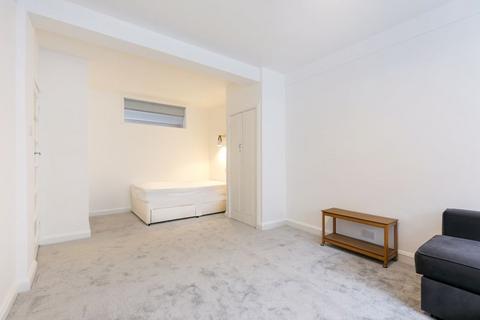 Studio to rent, Vandon Court, Westminster