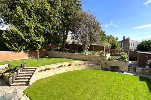 5 Higher Meadow, Ilminster, TA19 9FL