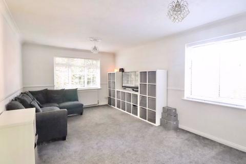 22 Bishops Close, Basildon, SS13 1EJ