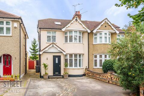 3 bedroom semi-detached house for sale, Balmoral Road, Hornchurch, RM12