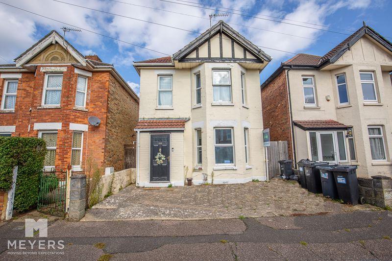 Shelbourne Road, Charminster, BH8 4 bed detached house for sale £425,000