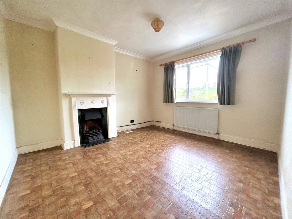 North Street, Charminster, Dorchester, DT2 3 bed bungalow for sale £