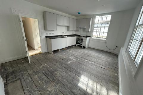 2 bedroom apartment to rent, High Street, Barnstaple, Devon, EX31