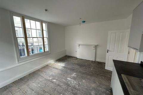 2 bedroom apartment to rent, High Street, Barnstaple, Devon, EX31