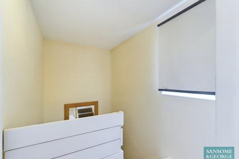 12 Ascension Close, Basingstoke, RG24 9AZ