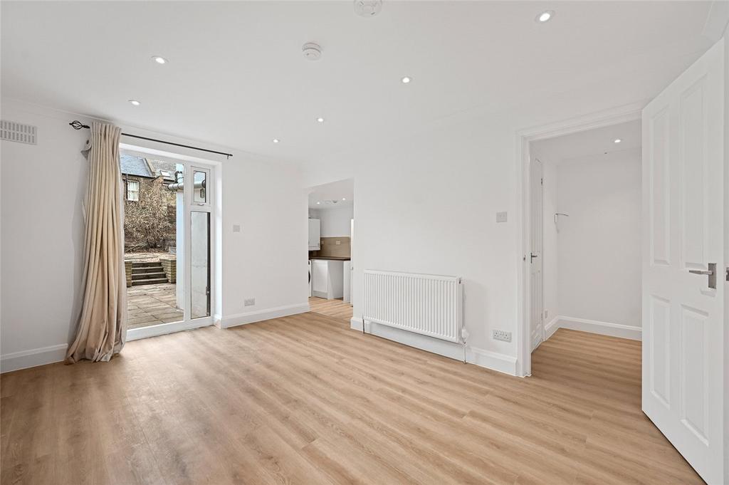 Apartment in London, Shepherd's Bush - View 3