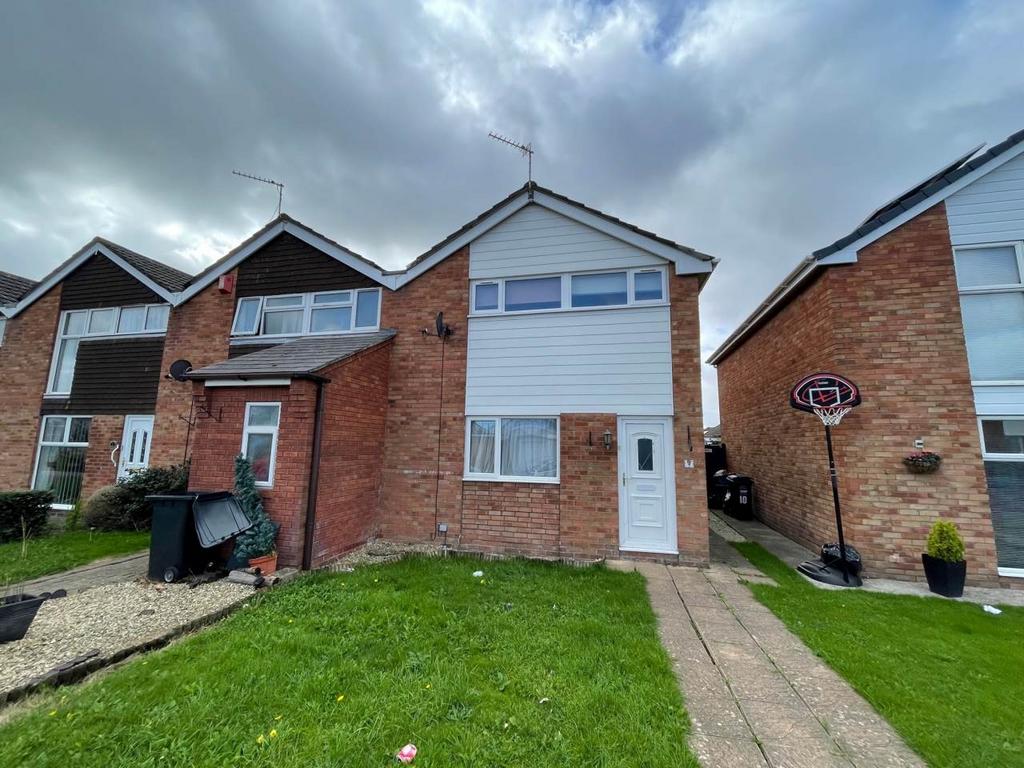 Condor Close, Worle, WestonsuperMare 3 bed house £1,150 pcm (£265 pw)