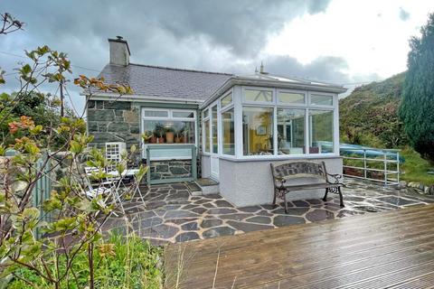 3 bedroom detached house for sale - Brynrefail, Caernarfon, Gwynedd, LL55