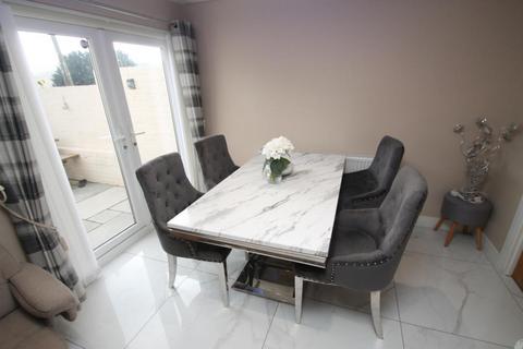 38 Phillips Walk, Rhymney, Tredegar, NP22 5BN