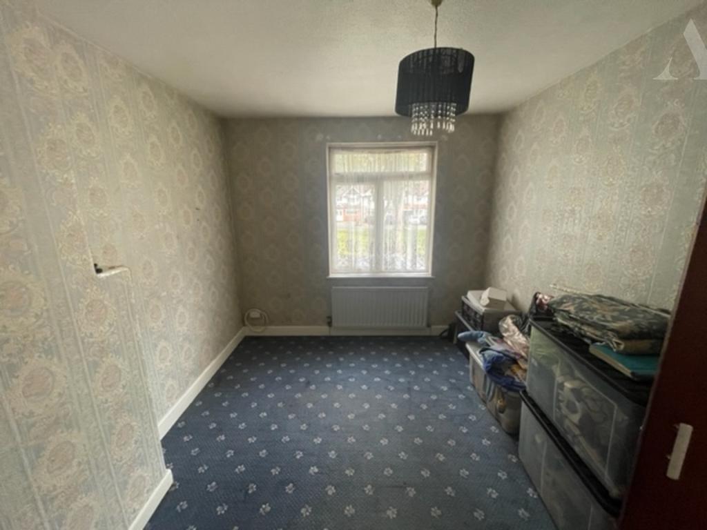 67 Olton Blvd East Bedroom 2