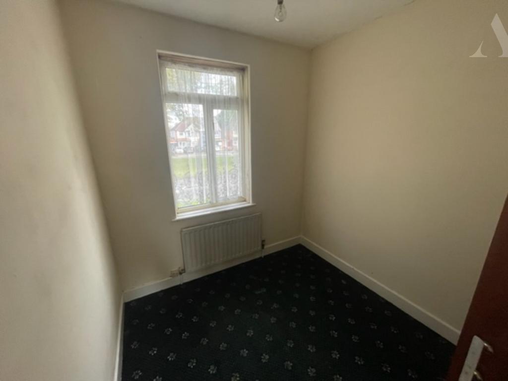 67 Olton Blvd East Bedroom 3