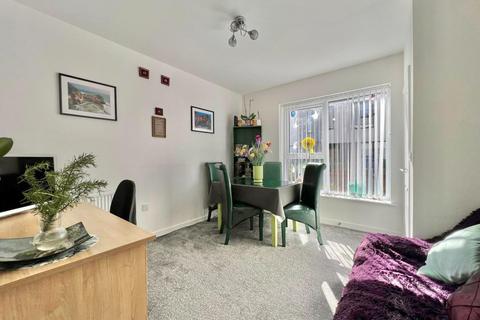 13 Brearley Drive, Sheffield, S5 8BF