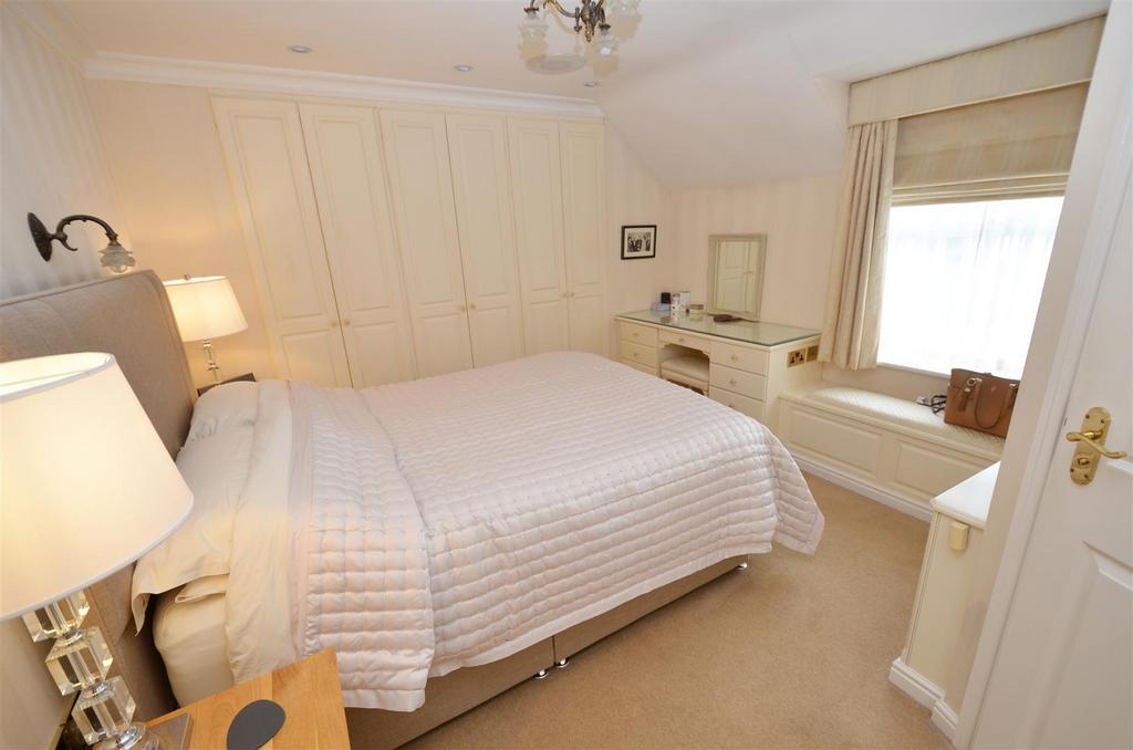 Bed 1 2.jpg