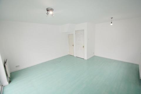 24a Warwick Avenue, Harrow, HA2 8RD