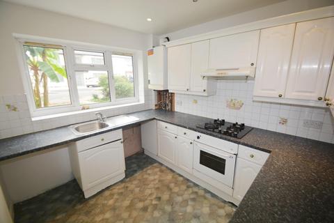 24a Warwick Avenue, Harrow, HA2 8RD