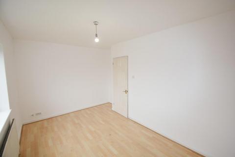 24a Warwick Avenue, Harrow, HA2 8RD