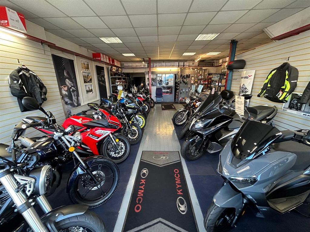 Show room 2.jpg