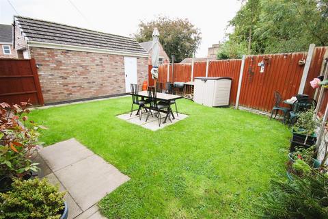 3 Doval Gardens, Tean, Stoke-on-trent, ST10 4EX