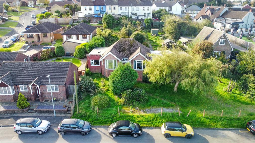 Maplehurst Road, St. LeonardsOnSea 3 bed detached bungalow for sale £450,000