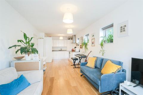 Flat 1, 1 Connaught Avenue, London, E4 7AE