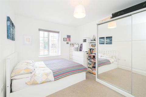Flat 1, 1 Connaught Avenue, London, E4 7AE