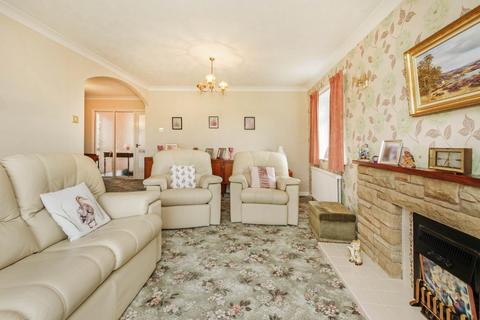 38 Avon Drive, Huntington, York, YO32 9YA