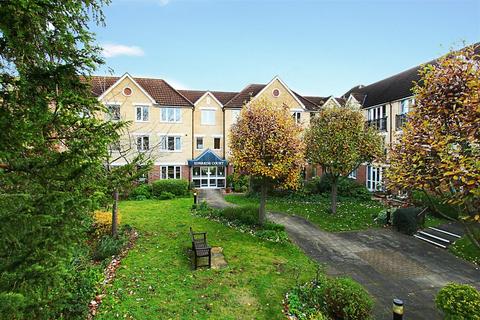 2 bedroom retirement property for sale, Turners Hill, Cheshunt