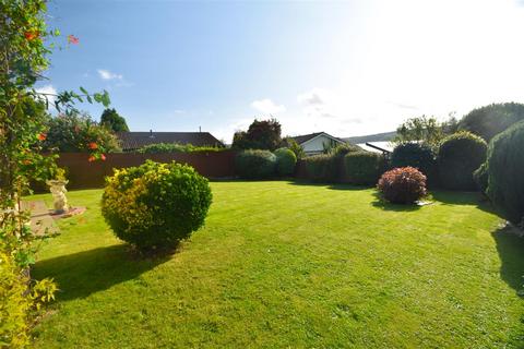 3 bedroom detached bungalow for sale - Meadow Drive, Weston-In-Gordano