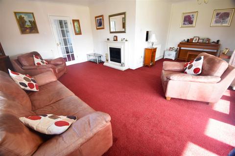 1 Meadow Drive, Weston In Gordano, Bristol, BS20 8PS