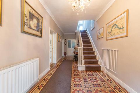 6 bedroom detached house for sale - Brimfield, Ludlow