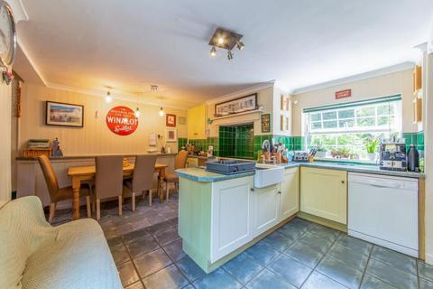 6 bedroom detached house for sale - Brimfield, Ludlow