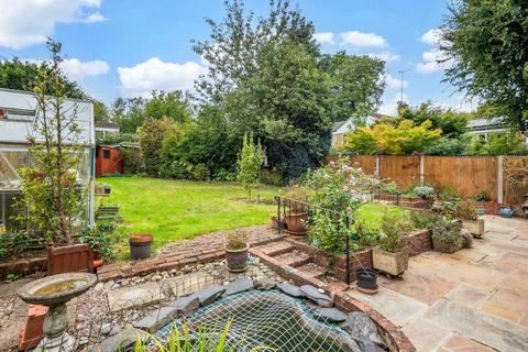 1 Downs Wood, Vigo, Gravesend, DA13 0SQ