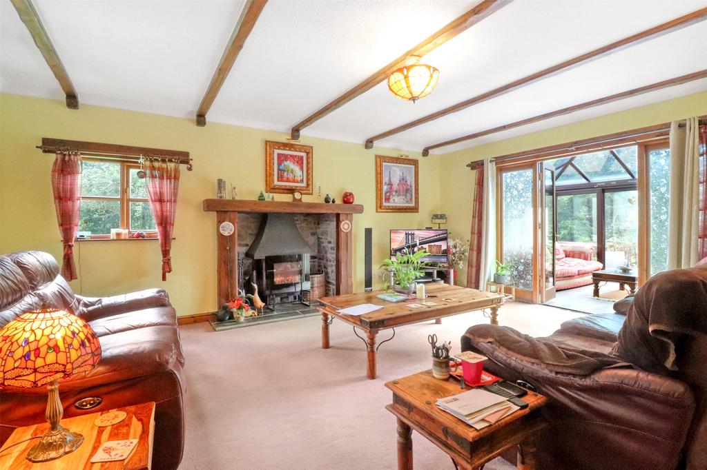 Stevenstone, Great Torrington, Devon, EX38 4 bed detached house for