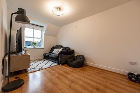 2 bedroom flat for sale, Haslers Lane, Dunmow, Essex