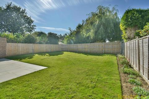6 Pages Lane, Bexhill-on-sea, TN39 3RD
